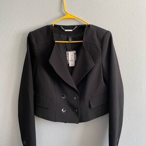 NWT White House| Black Market Black Cropped Blazer with Tailored Fit